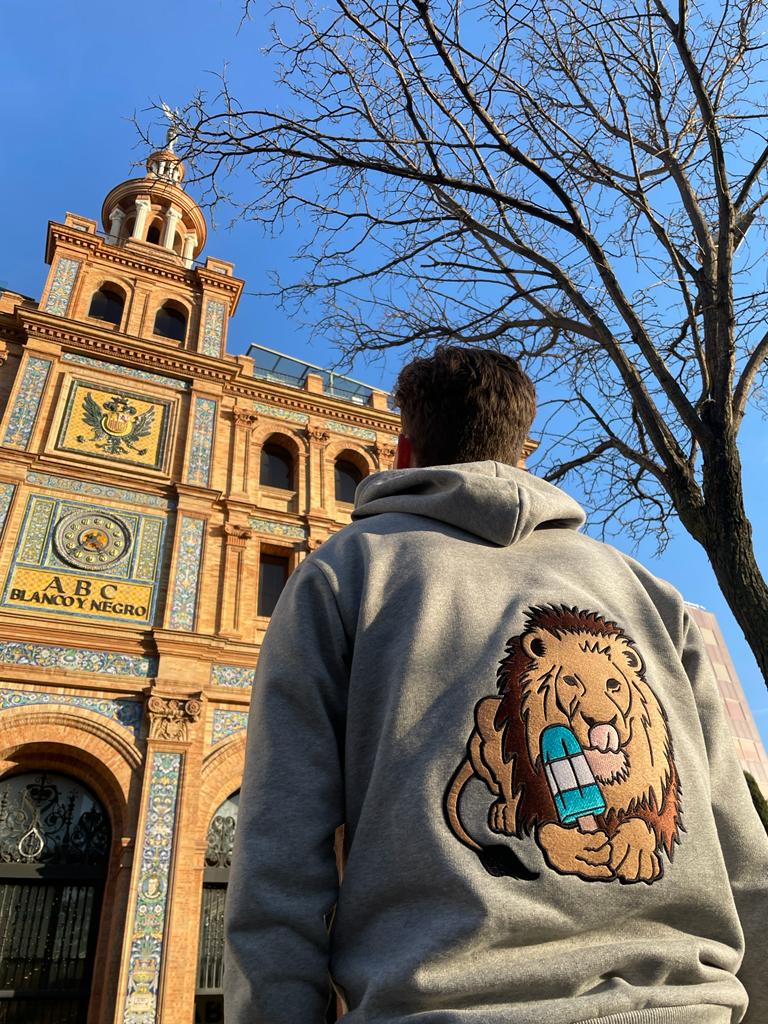 Hoodie Grey - Lion with ice lolly